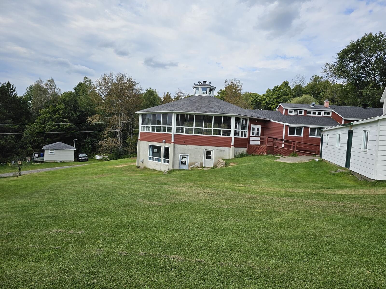 Full 180-acre site rental at Camp Amy Molson Quebec